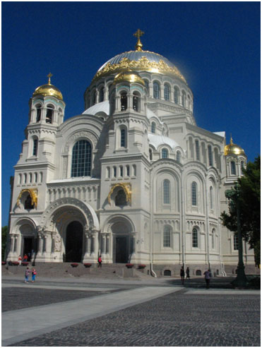 вышли к храму Св. Николая